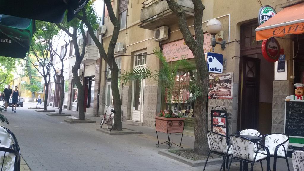 Bed And Breakfast "Caffe-Caffe" Kikinda Zewnętrze zdjęcie